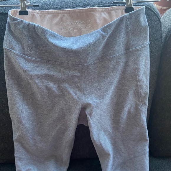 Outdoor Voices 7/8 Dipped Leggings - Rose Quartz - Picture 4 of 5
